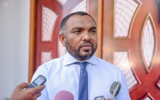 ރައީސް އޮފީހުގެ މިނިސްޓަރކަމުން އަލީ އާރިފް އިސްދިއުފާ ދެއްވައިފި