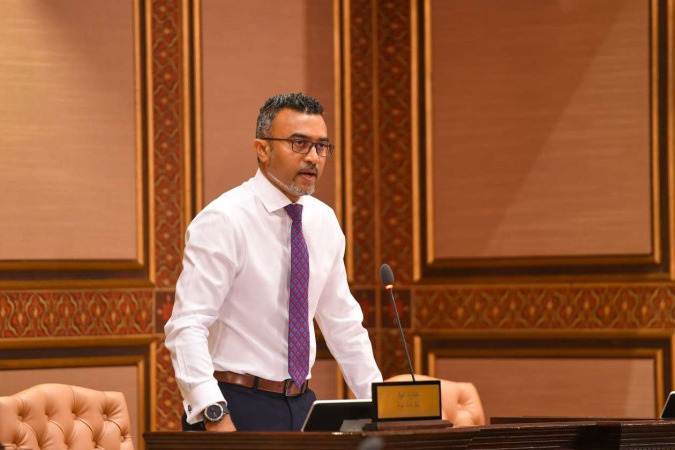 މިހާރު މިއޮތް ސަރުލާރަކީ ރާއްޖޭގައި މިހާތަނަށް އުފެދުނު އެންމެ ނާޤާބިލް ސަރުކާރު – އެމްޑީޕީ ޕާލިމެންޓްރީ ގްރޫޕް