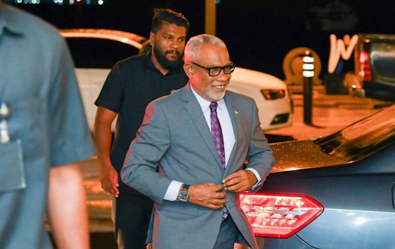 ރައްޔިތުންގެ މަޖިލީހުގެ ރައީސް ކެންބޯޑިއާއަށް ވަޑައިގެންފި