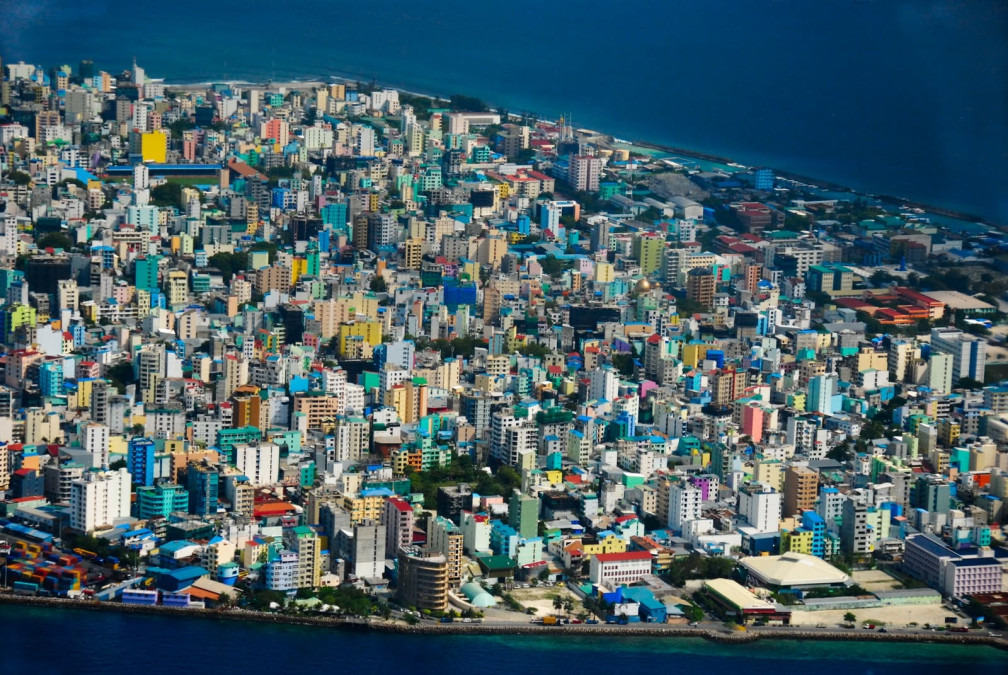 މާލޭގެ ގެއެއްގައި ގޭސް ފުޅިއެއް ގޮވައި 4 މީހަކަށް އަނިޔާ ވެއްޖެ.