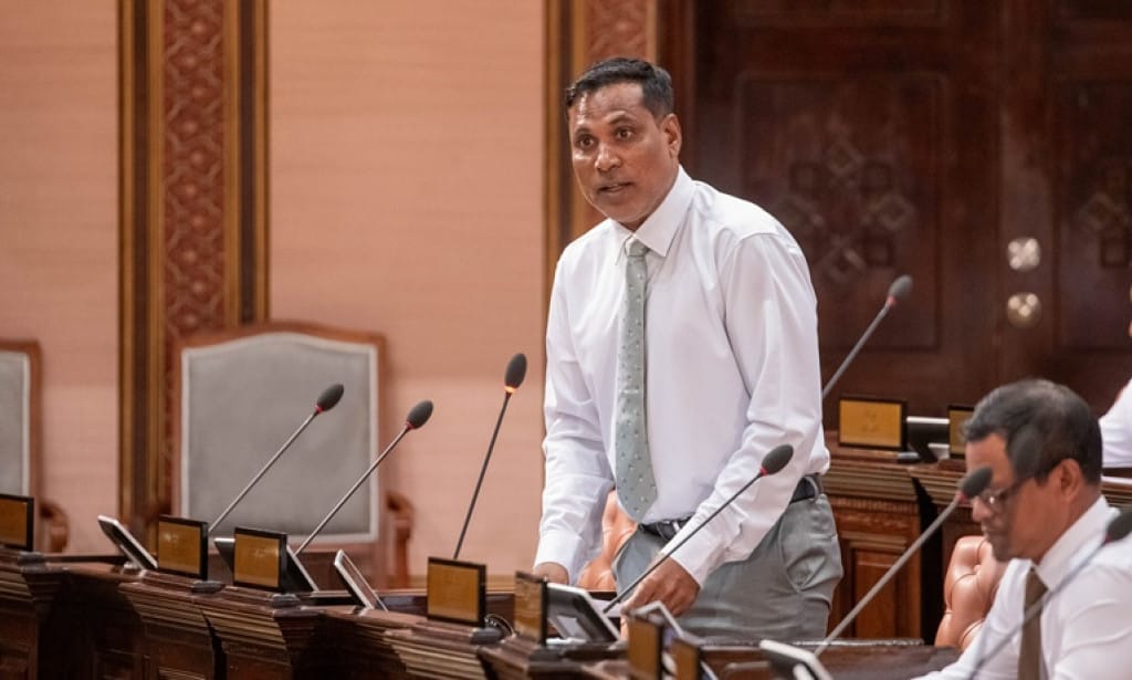 އެއްގަމު ދަތުރުފަތުރު ކުރުމުގެ ޤާނޫނަށް ގެނައި އިސްލާޙަކީ ހަމައެކަނި ސިޓީ ކައުންސިލަށް ލިބެމުންއައި އާމްދަނީ ހުއްޓުވާލުން - ޑރ. ޝަމްހީދު