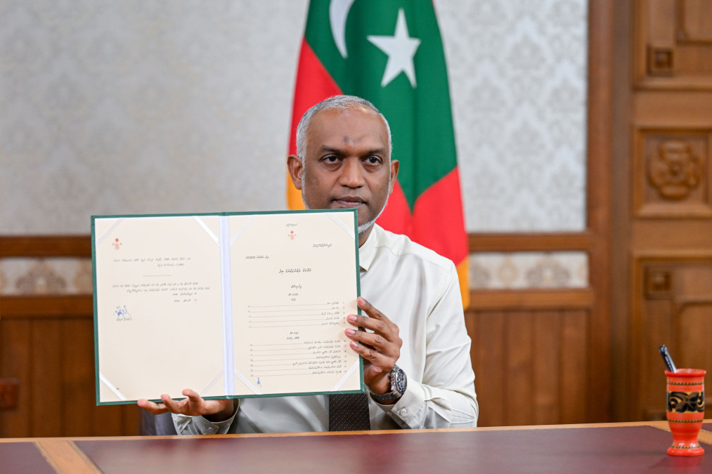 މަޖިލީހުން ފާސްކޮށްފައިވާ ގިނަ ބަދަލުތަކެއް ޤާނޫނަކަށް ބަދަލުކޮށްފި