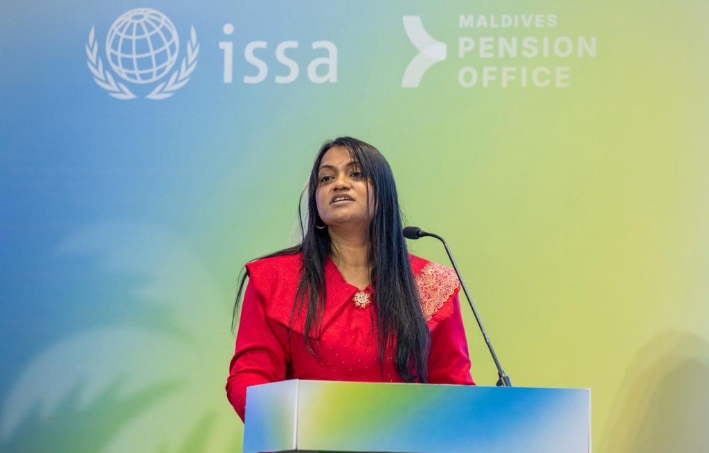 ޕެންޝަން އޮފީހުގެ ސީއޯއޯގެ މަގާމުން ޝިއުނާ ސަސްޕެންޑުކޮށްފި