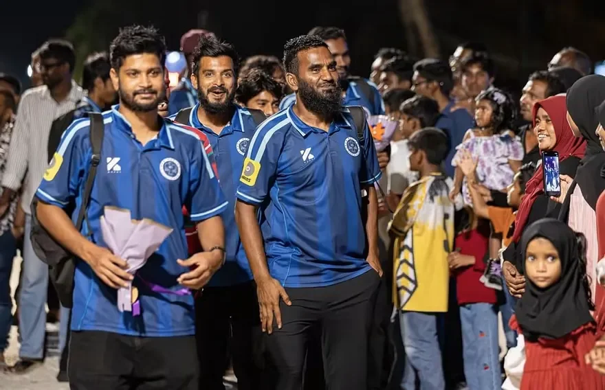 ދިރާގު ދިވެހި ލީގު:  ދިއްދޫ - ނިއުރޭޑިއަންޓް  ބައްދަލުކުރާ މެޗަށް ނިއުގެ ޓީމް ދިއްދުއަށް