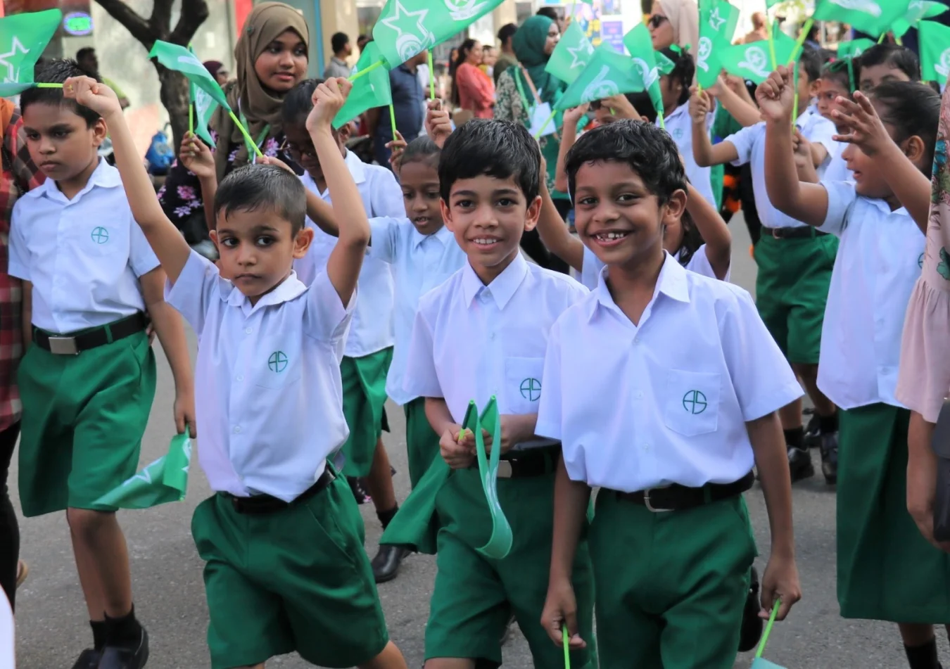 ނަފްސާނީ މައްސަލަތައް އެންމެ ބޮޑީ ގްރޭޑް 10 އާއި 12 އާ ދެމެދުގެ ދަރިވަރުންގެ މެދުގައި: ދިރާސާ
