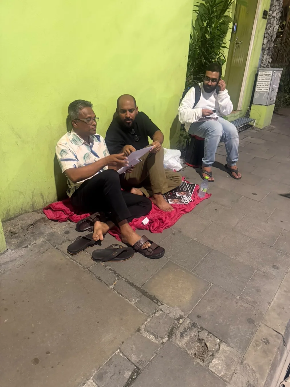 ދައުލަތުގެ މުއައްސަސާތައް ފެއިލްވުމުން ސައީދު ފެށި ބަނޑުހައިހޫނުކަމުގެ ހަޅުތާލަށް މޭޔަރު އާޒިމް ޒިޔާރަތްކުރައްވައިފި!